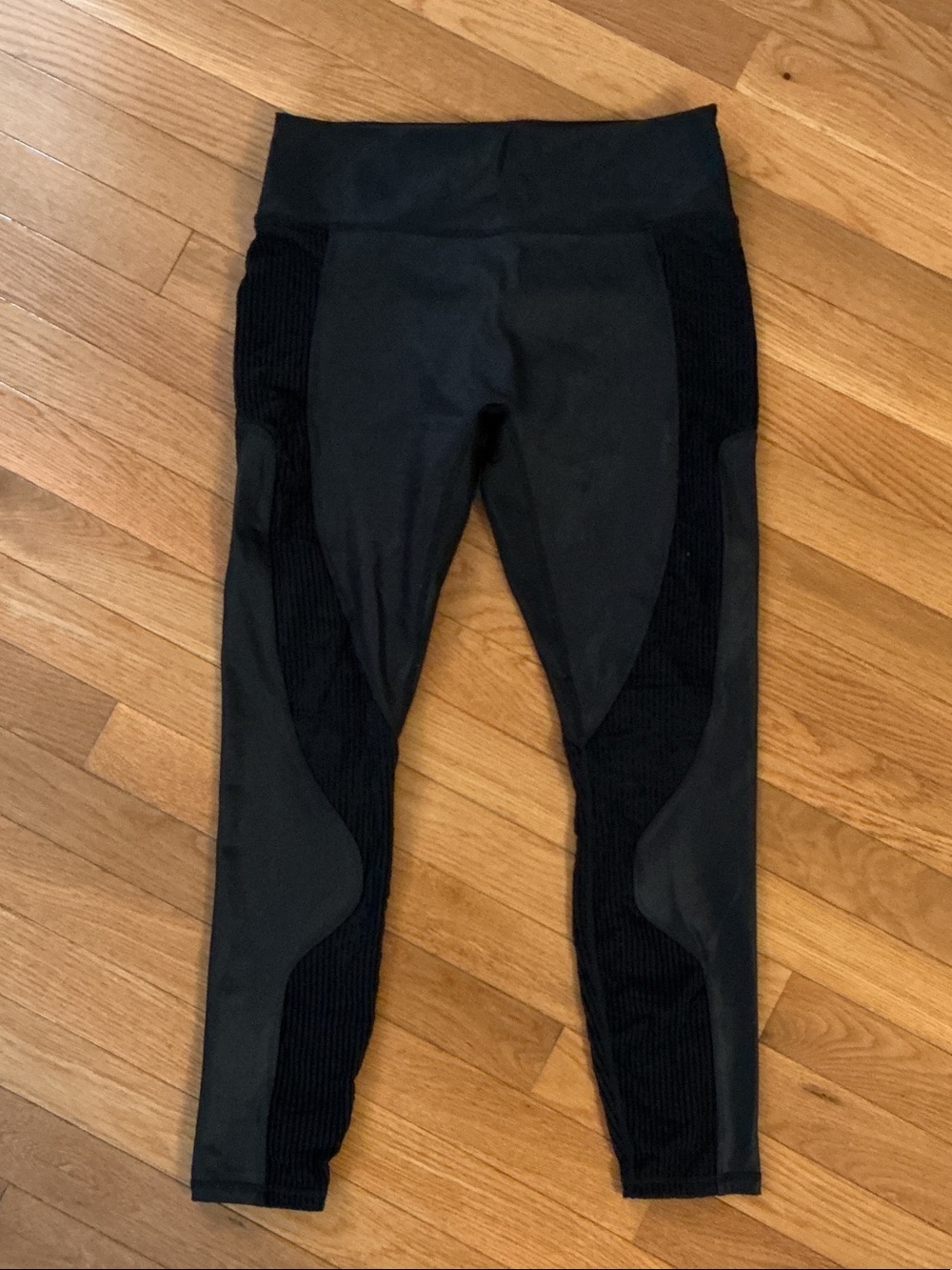 Women’s Fabletics Moto style Black Active Leggings